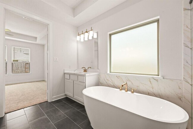 Building Photo - 801 Laguna Grn Ln