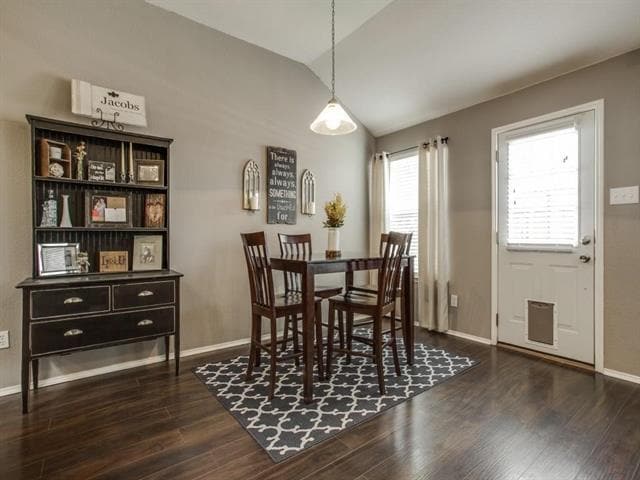 Building Photo - 1701 Heron Dr