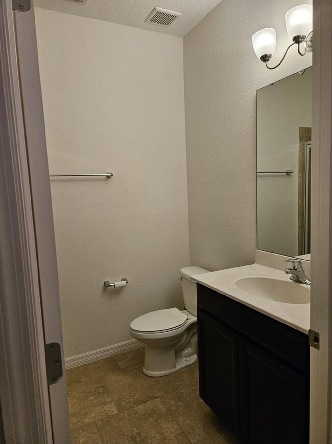 Building Photo - Coming soon!!! BEAUTIFUL 4 BEDROOM 3 BATH ...