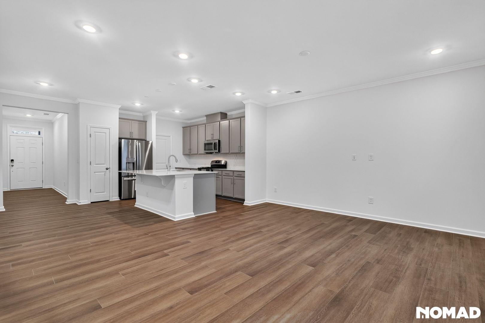 Building Photo - 104 Tree Moss Ct