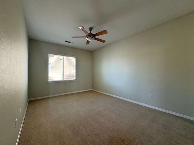 Building Photo - 3701 Pondera St