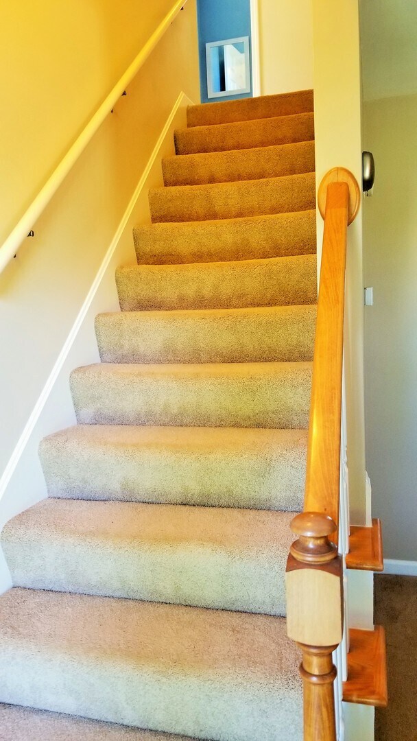 Building Photo - YOU CAN STOP YOUR SEARCH! Lyndon Rental with 3 Bedrooms, 2 Full Baths, Cape Cod Dollhouse, FOR RENT!