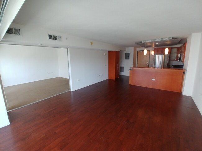 Building Photo - 255 N Sierra St