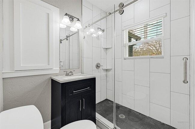 Building Photo - 7403 Cayton St