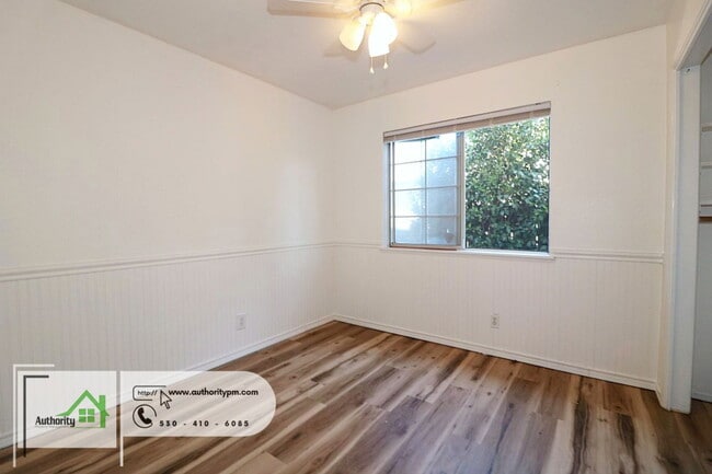 Building Photo - 1857 Sutterwood Dr