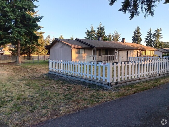 Building Photo - 16506 16th Avenue Ct E