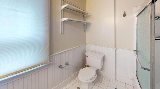 Building Photo - 815 Dewey-815DEW