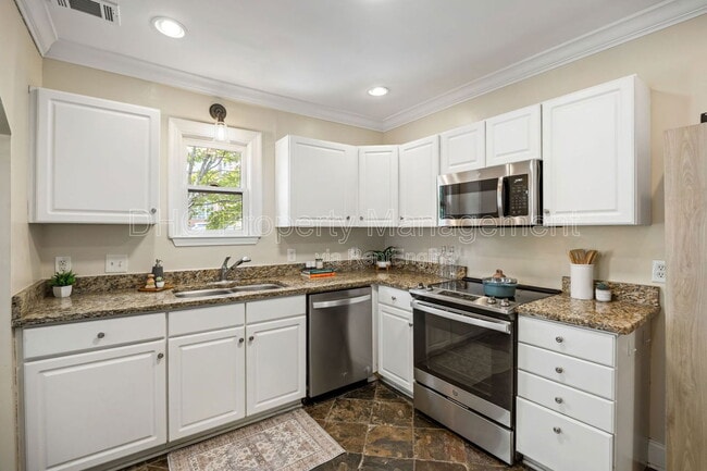 Building Photo - 161 Randolph St NE