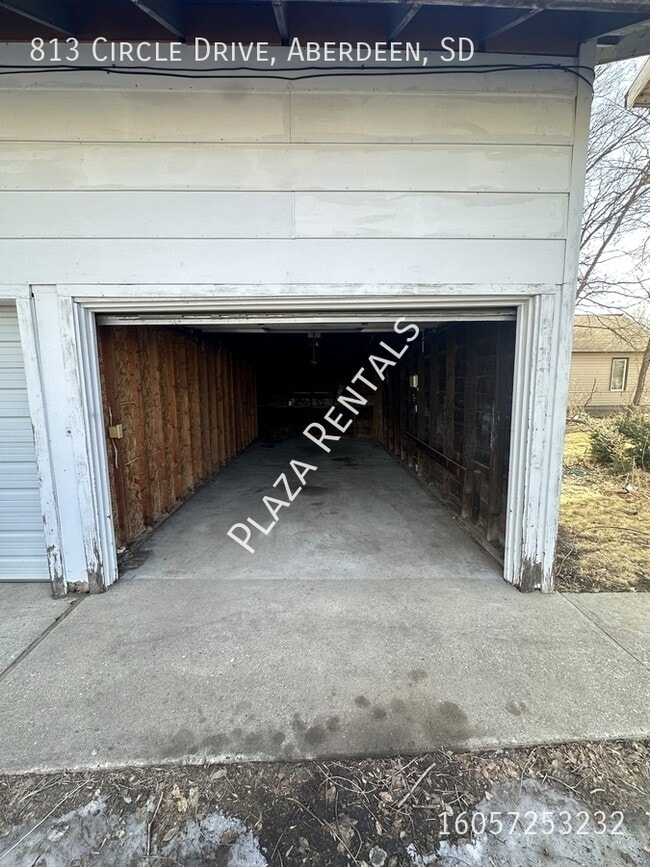 Building Photo - 201 N Washington St