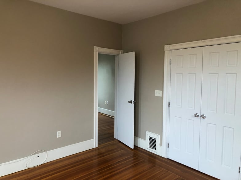 Building Photo - 258 Broadway