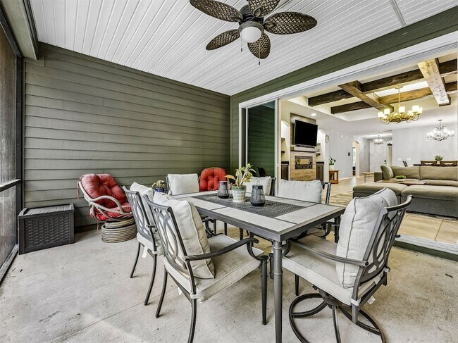 Building Photo - 79425 Plummer's Creek Dr