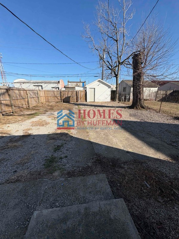 Building Photo - Westside | Three Bedroom House