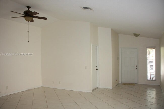 Building Photo - 1084 Golden Cane Dr