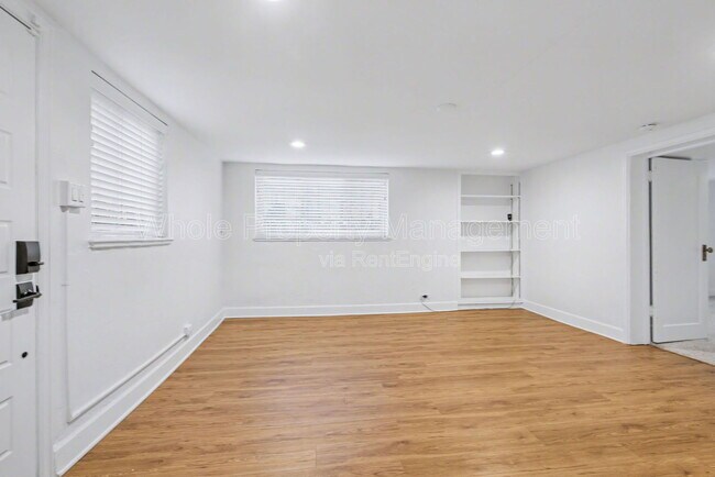 Building Photo - 3021 N Columbine St