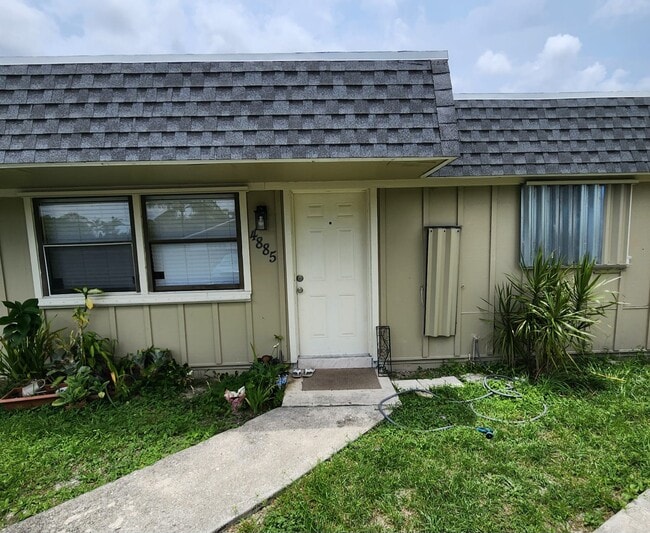 Primary Photo - 4885 Orlando Ave