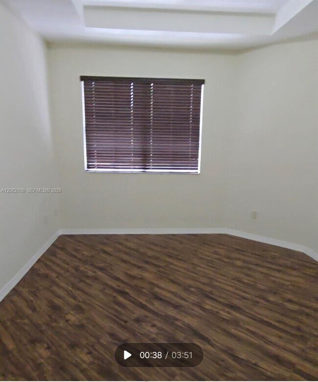 Building Photo - 4917 SW 141st Ave
