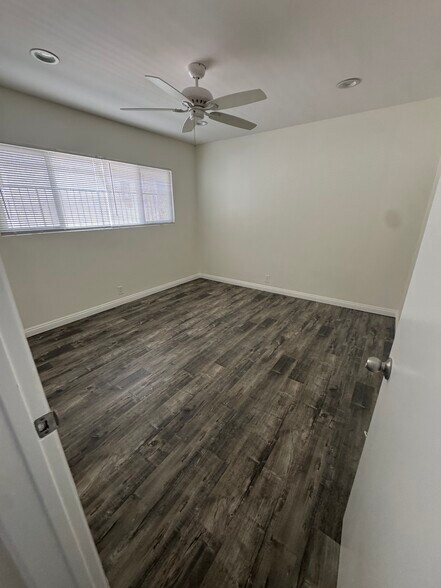Building Photo - 12230 Manor Dr