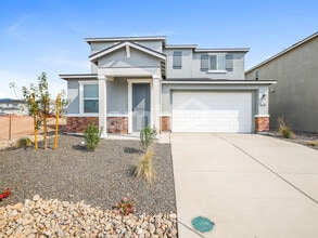 Building Photo - 2328 Dolly Ave