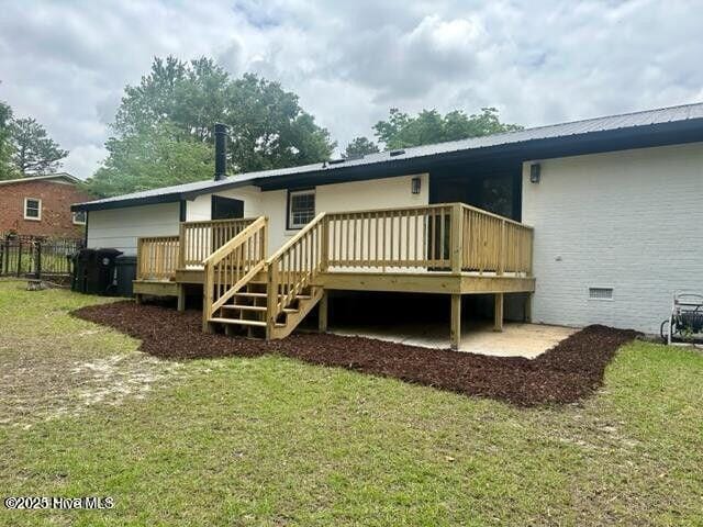 Building Photo - 611 E L Ives Dr