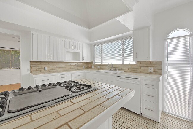 Building Photo - 4088 Creed Ave