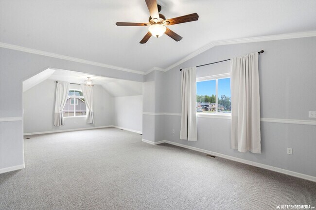 Building Photo - 13259 Rosser Dr