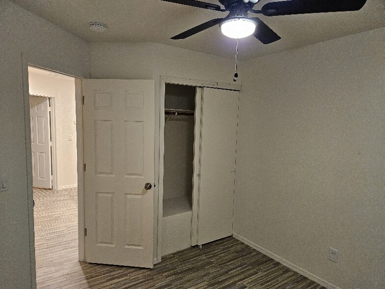 Building Photo - 3440 Sunriver Rd