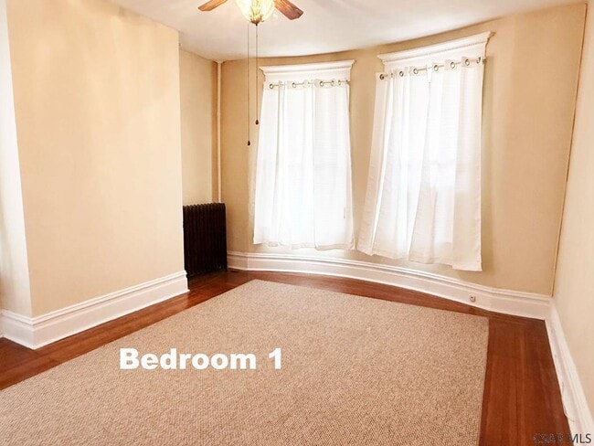 Building Photo - 214 Tioga St