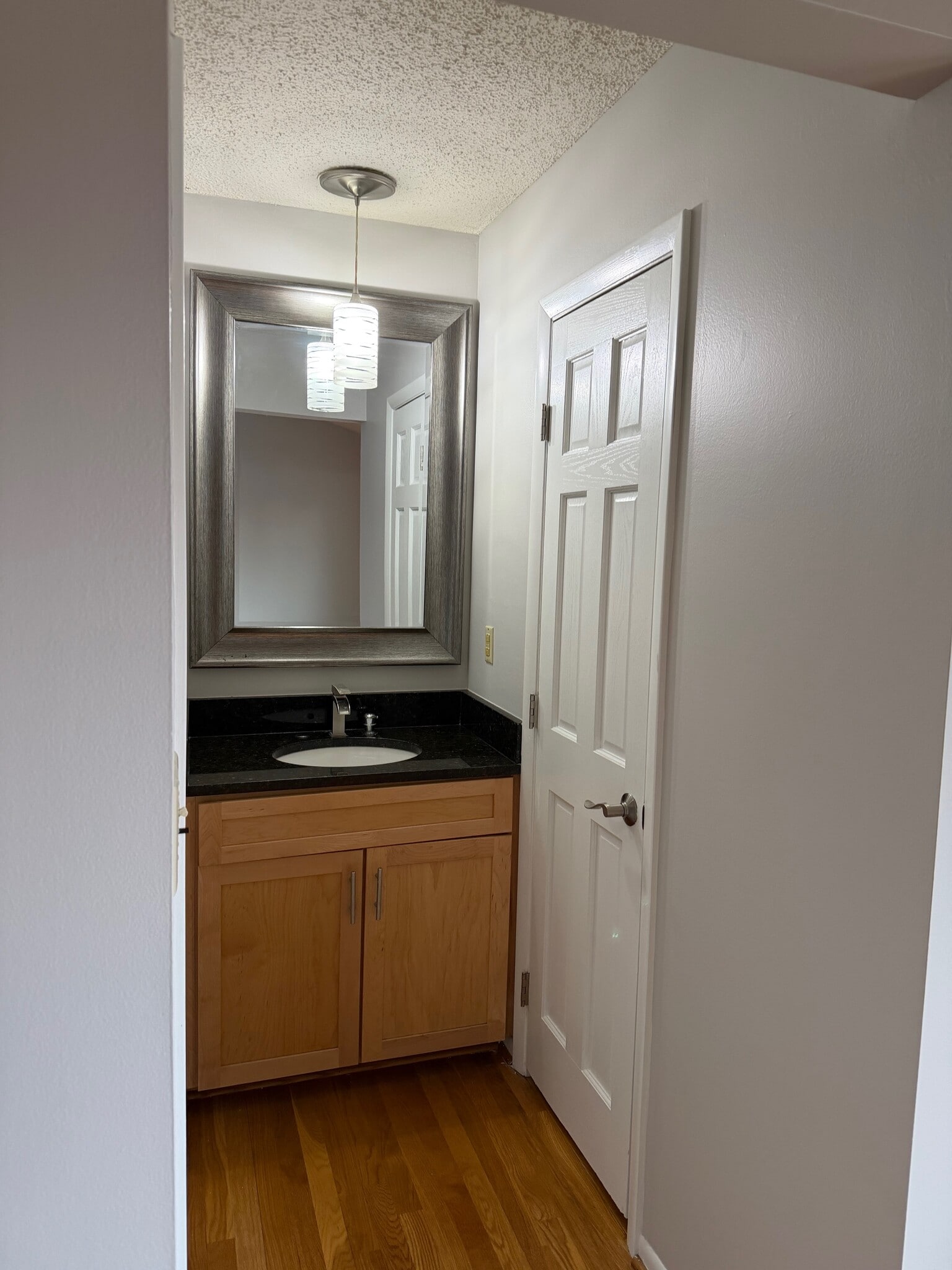 Building Photo - 1091 Harrison Ave