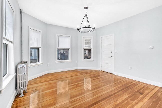 Building Photo - 19 Farrington St