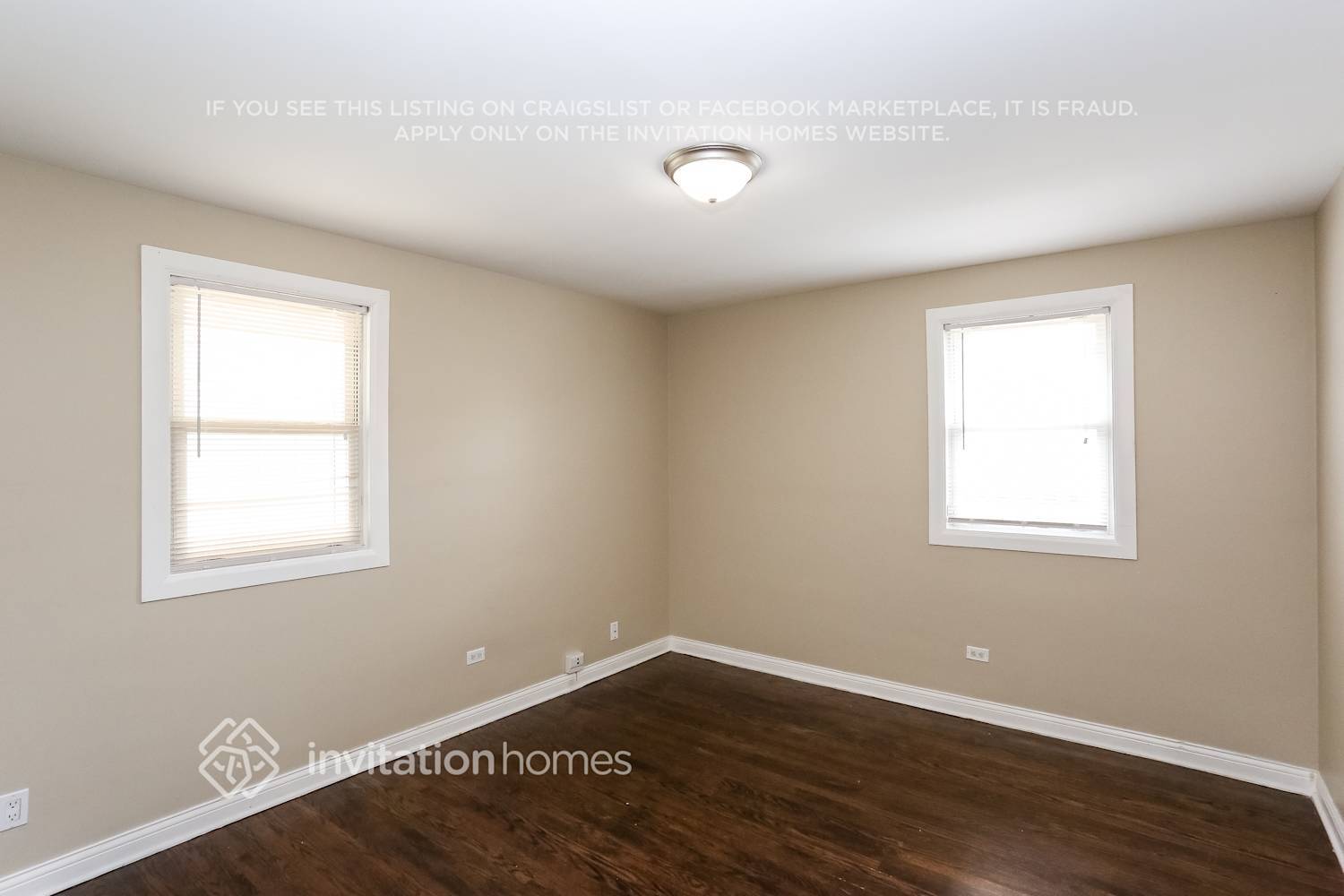 Building Photo - 2652 Maple St