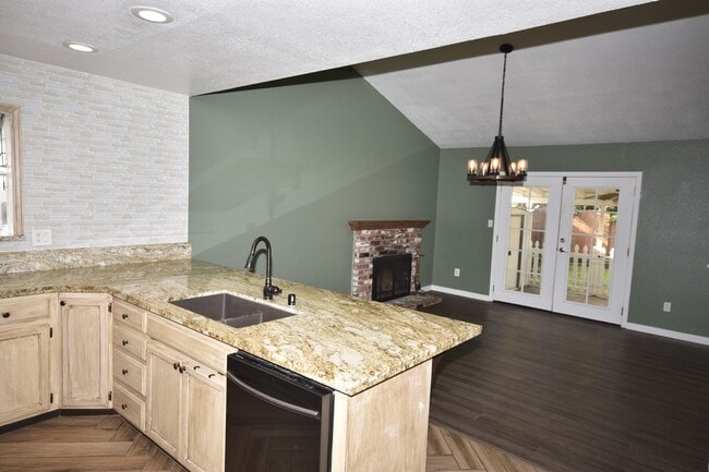 Building Photo - 1208 Glenbrook Ave