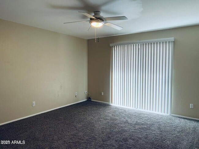 Building Photo - 1717 E La Donna Ln