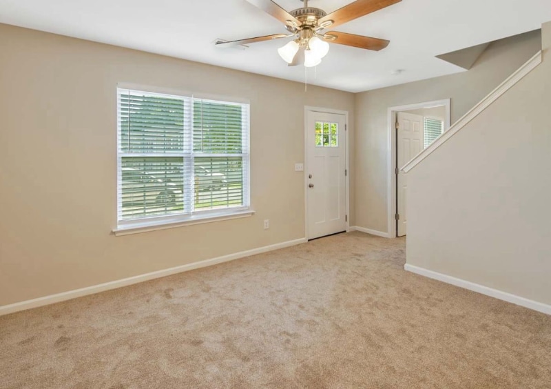 Building Photo - 236 Pangle Dr
