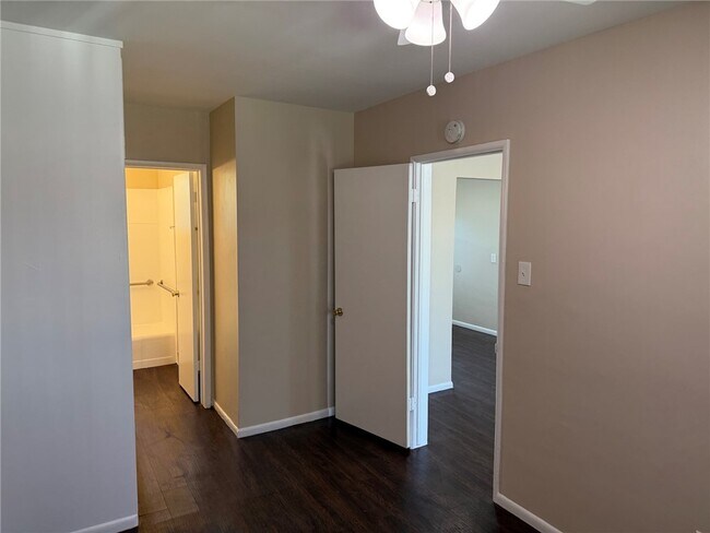 Building Photo - 936 W Foothill Blvd