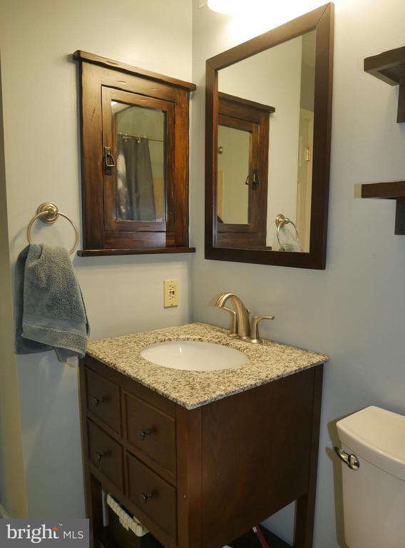 Building Photo - 2774 Grovemore Ln