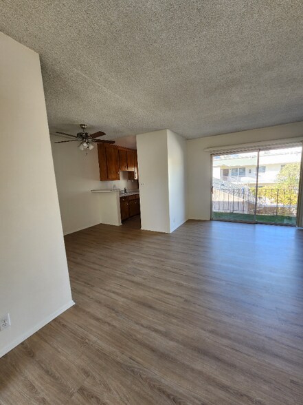 Building Photo - 4350 Troost Ave