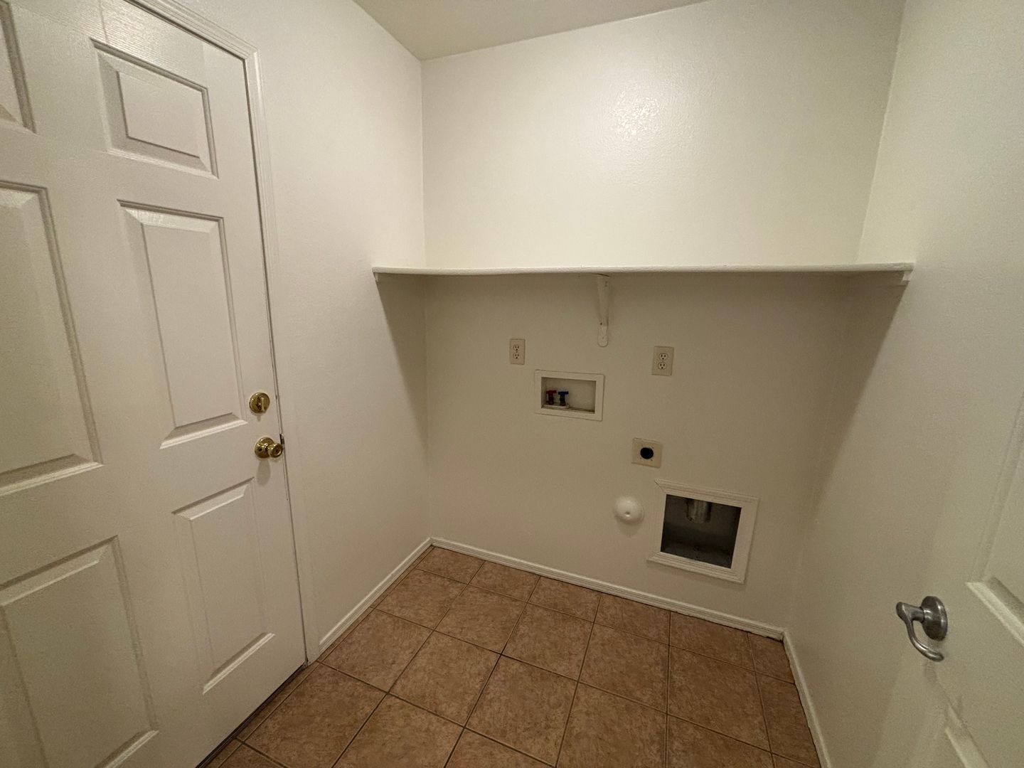 Building Photo - 6047 S Avenida Las Monjas