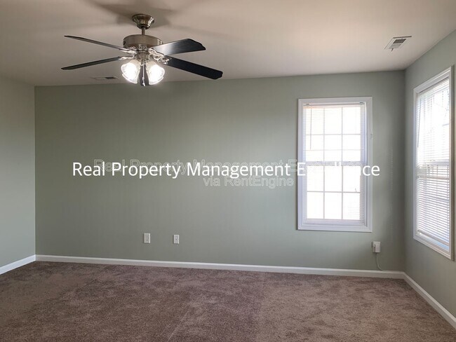 Building Photo - 3116 Guiding Light Rd