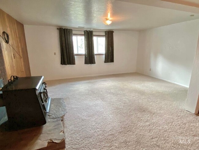 Building Photo - 5454 Lapwai Pl