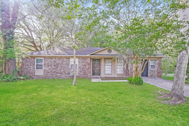 Primary Photo - 115 Judith Dr