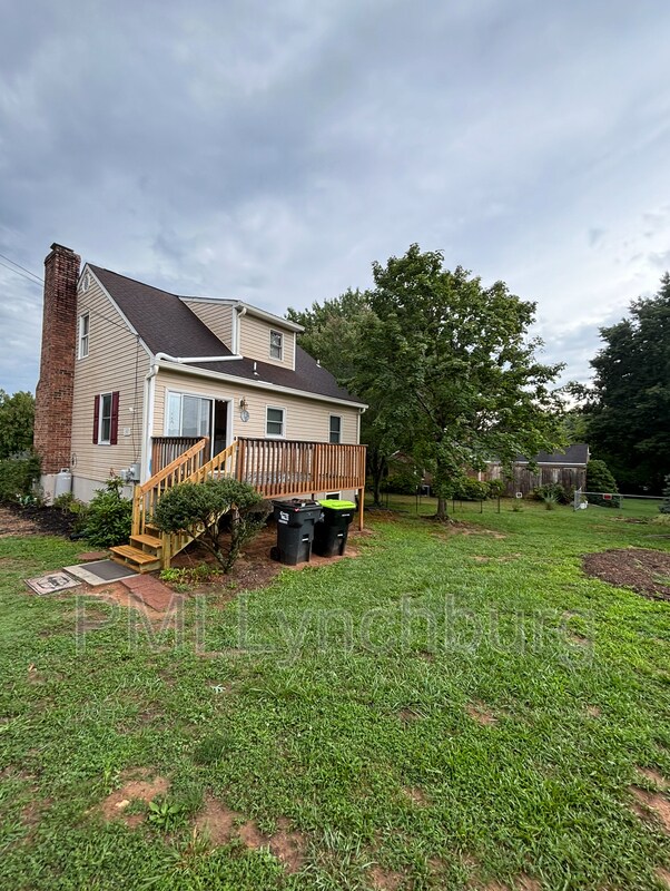 Building Photo - 107 Mountainview Dr