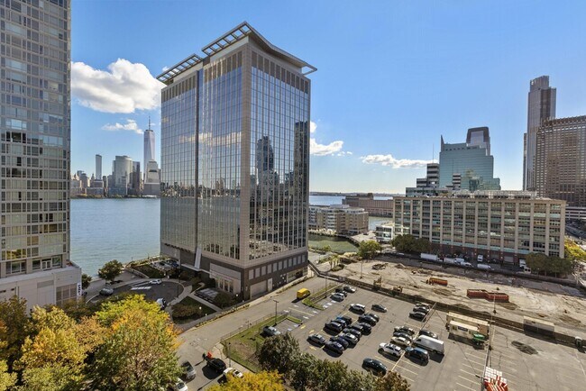 Building Photo - 20 2nd St