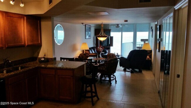 Building Photo - 2225 Jimmy Buffett Mem Hwy