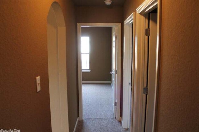 Building Photo - 159 Harvick Cir