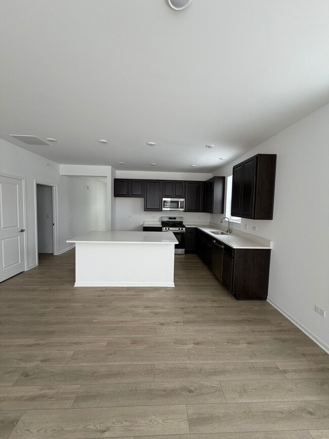 Building Photo - 12240 Barcroft Cir