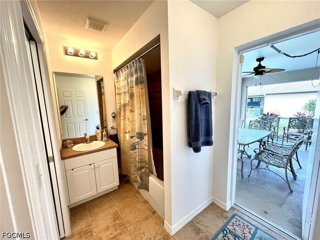 Building Photo - 818 SW 8th Pl