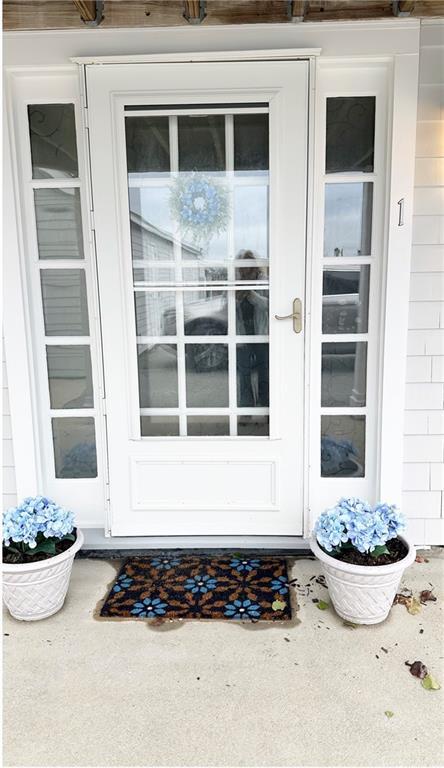 Primary Photo - 227 Thames St