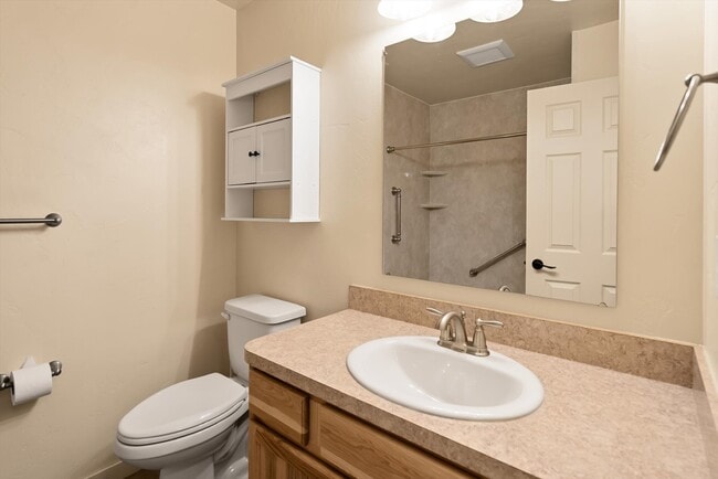 Building Photo - 11 Muskrat Dr