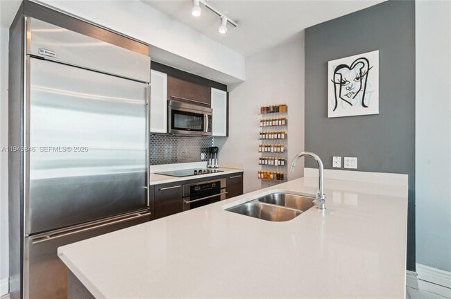 Building Photo - 55 SE 6th St