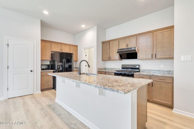 Building Photo - 221 Wakely Ct